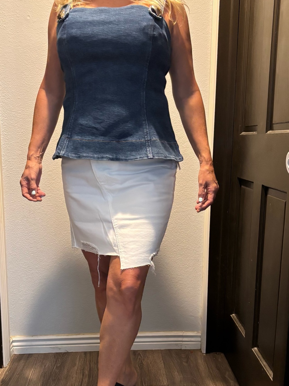 Sam Edelman super sexy White Distressed Denim Pencil Skirt